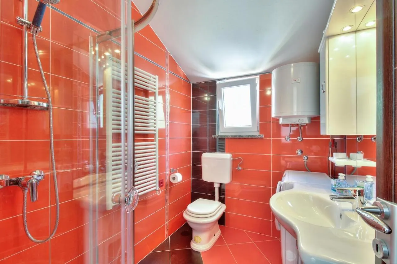 Apartments Suzy Umag