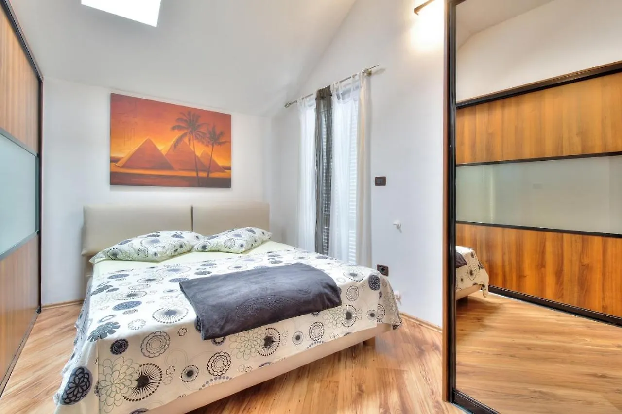 Apartments Suzy Umag